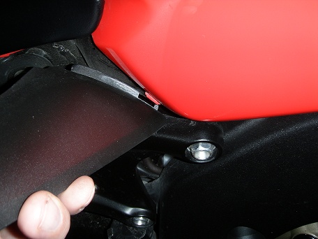 Honda cbr1000rr seat removal #1